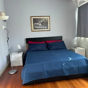 https://alloggio-dechirico.lecce-hotels.com